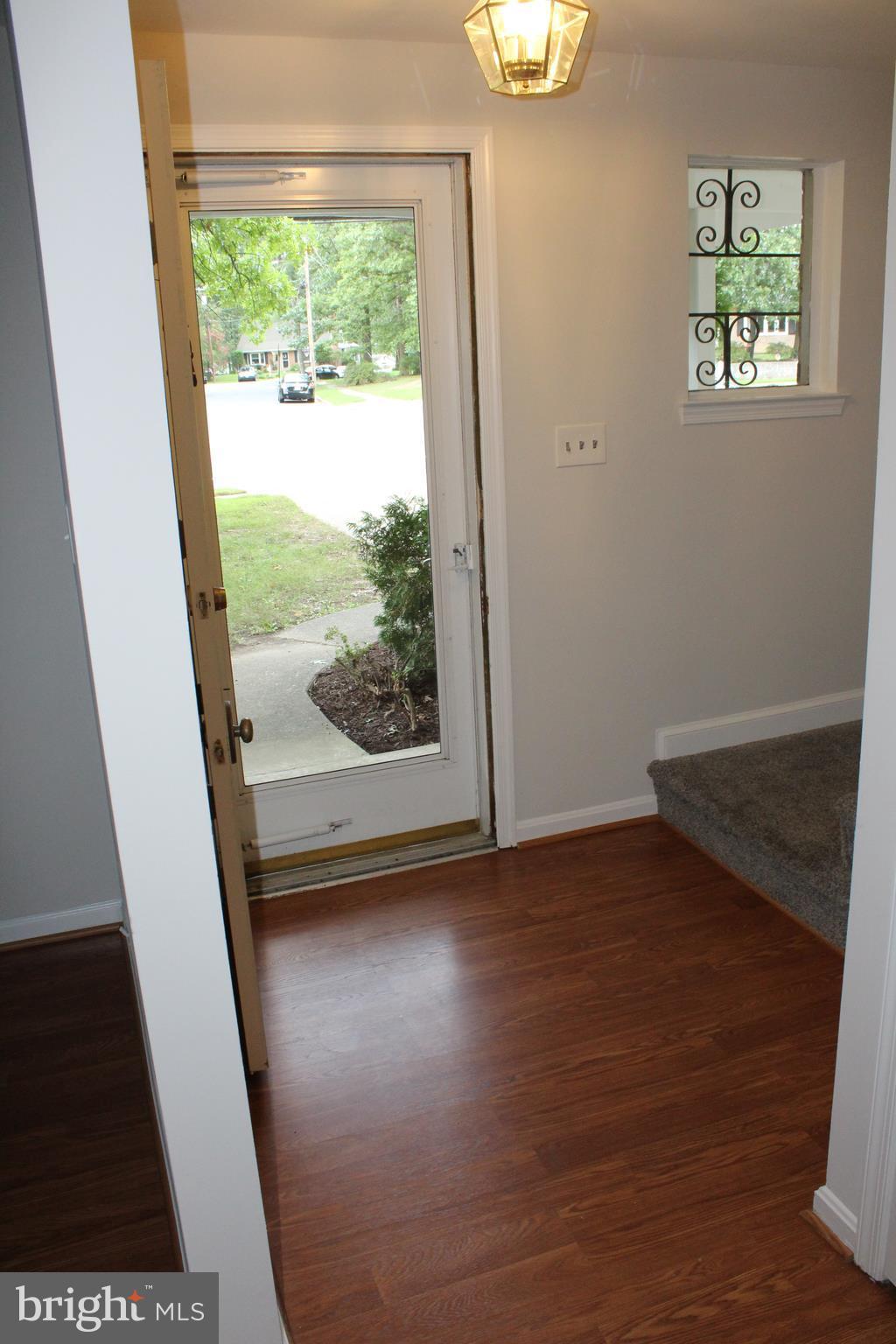 6816 Rolling Road Springfield, VA 22152 - Photo 12 of 18 Foyer
