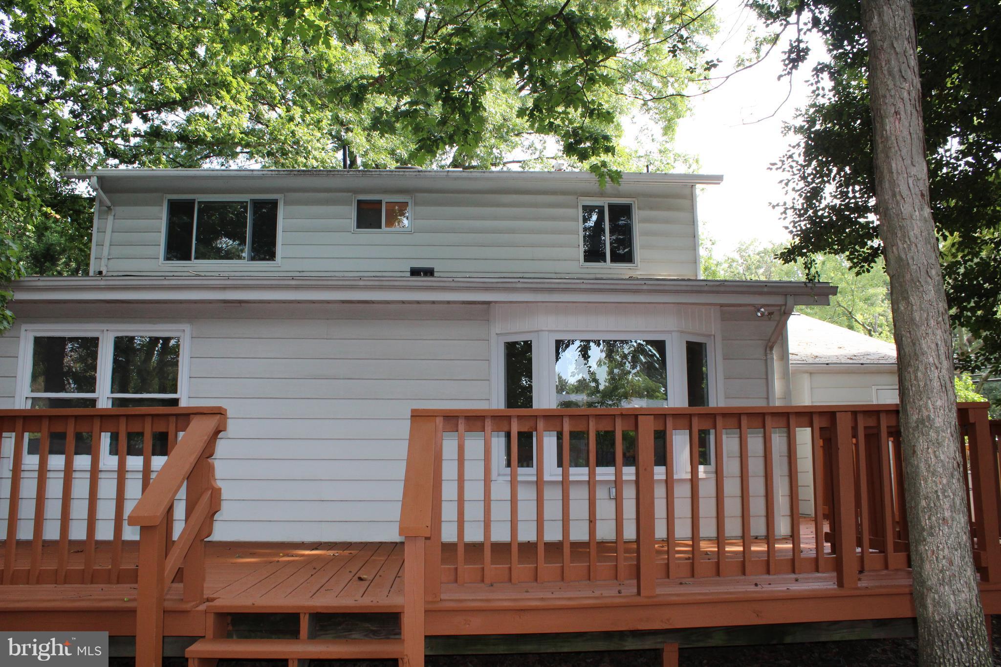6816 Rolling Road Springfield, VA 22152 - Photo 18 of 18 Exterior (Rear)