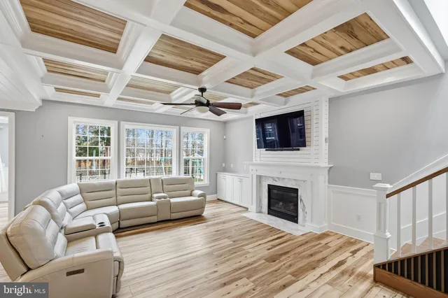 $1,185,000 | 13826 Estate Manor Drive, Gainesville, VA 20155