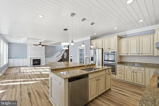 $1,185,000 | 13826 Estate Manor Drive, Gainesville, VA 20155