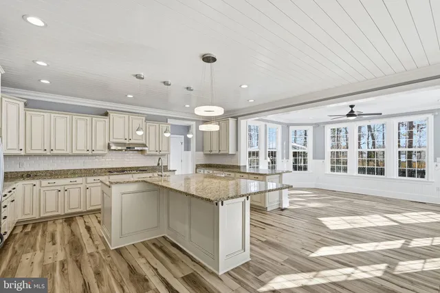 $1,185,000 | 13826 Estate Manor Drive, Gainesville, VA 20155