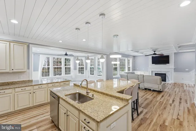$1,185,000 | 13826 Estate Manor Drive, Gainesville, VA 20155
