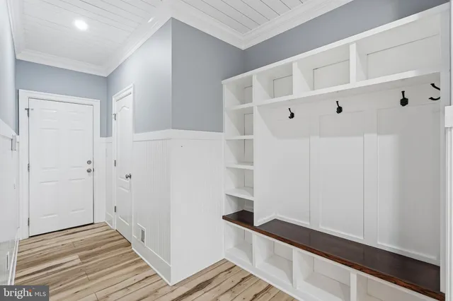 $1,185,000 | 13826 Estate Manor Drive, Gainesville, VA 20155