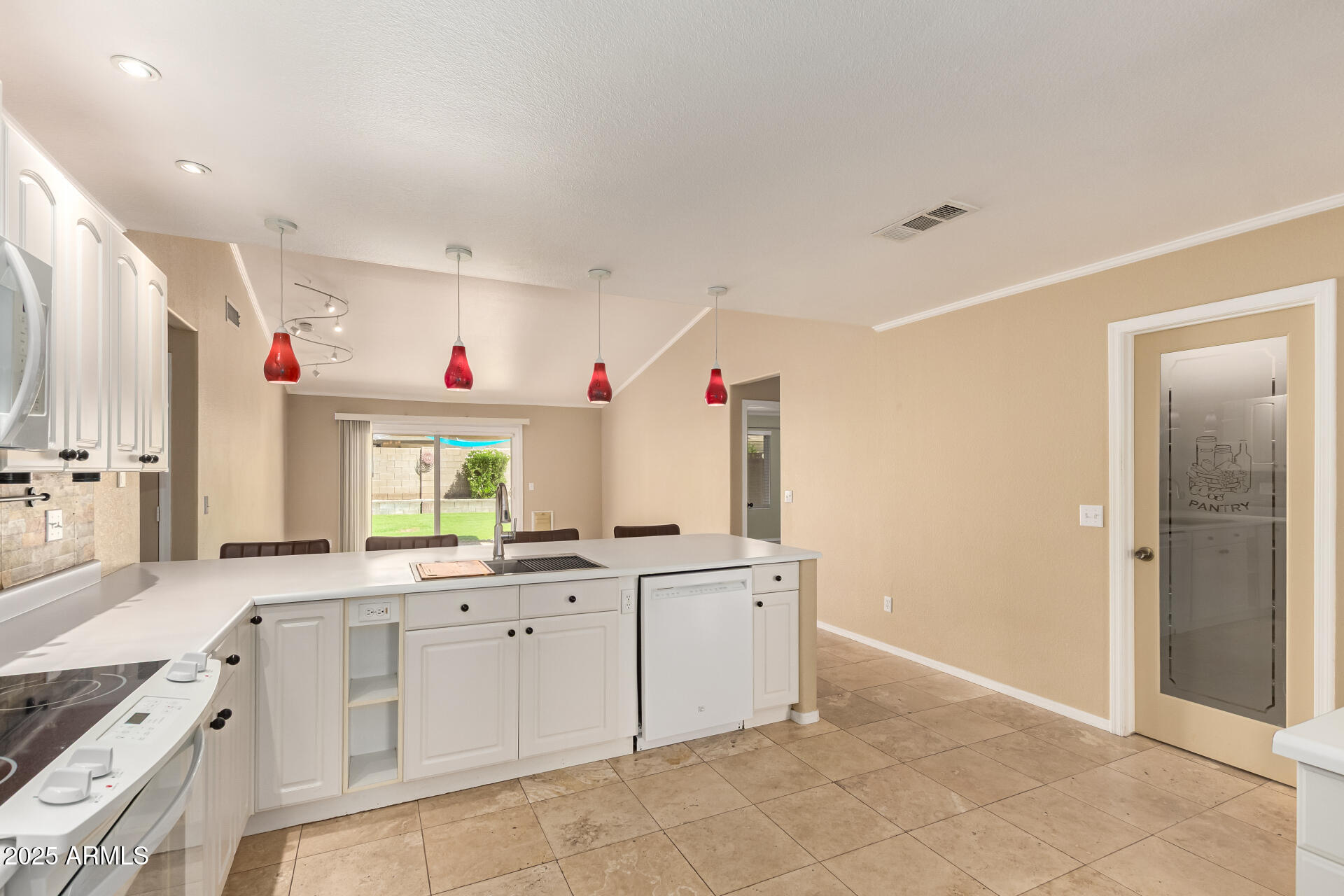 2431 North Rugby Mesa, AZ 85215 - Photo 14 of 44 14 - Rugby