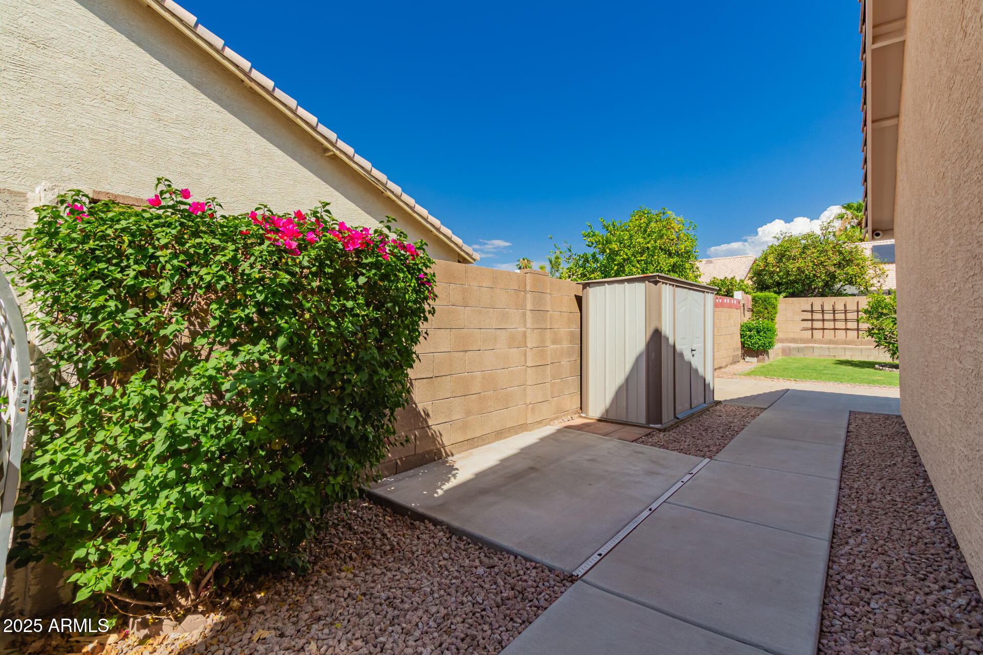 2431 North Rugby Mesa, AZ 85215 - Photo 34 of 44 34 - Rugby