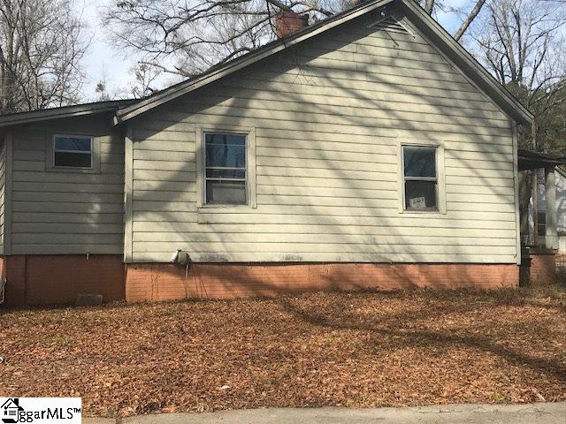 146 Pine Street Clinton, SC 29325 - Photo 3 of 4 Gallery Image 3