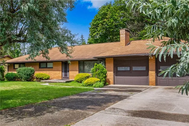 $235,000 | 1408 Dwight Drive, Johnstown, PA 15904