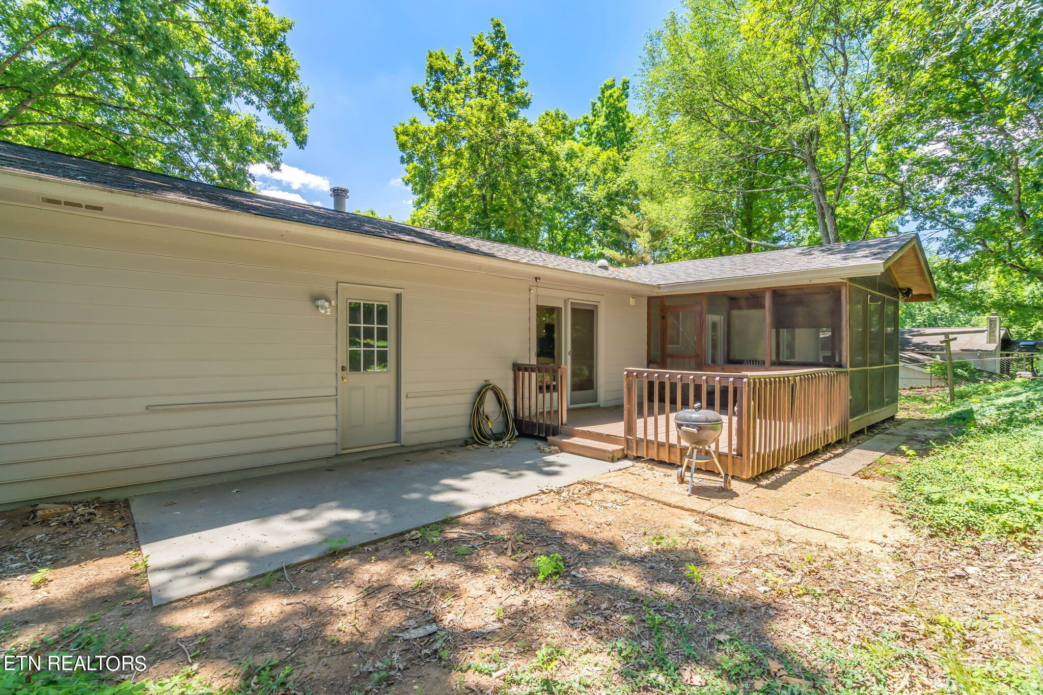 10025 Bluegrass Road Knoxville, TN 37922 - Photo 31 of 32 Gallery Image 31