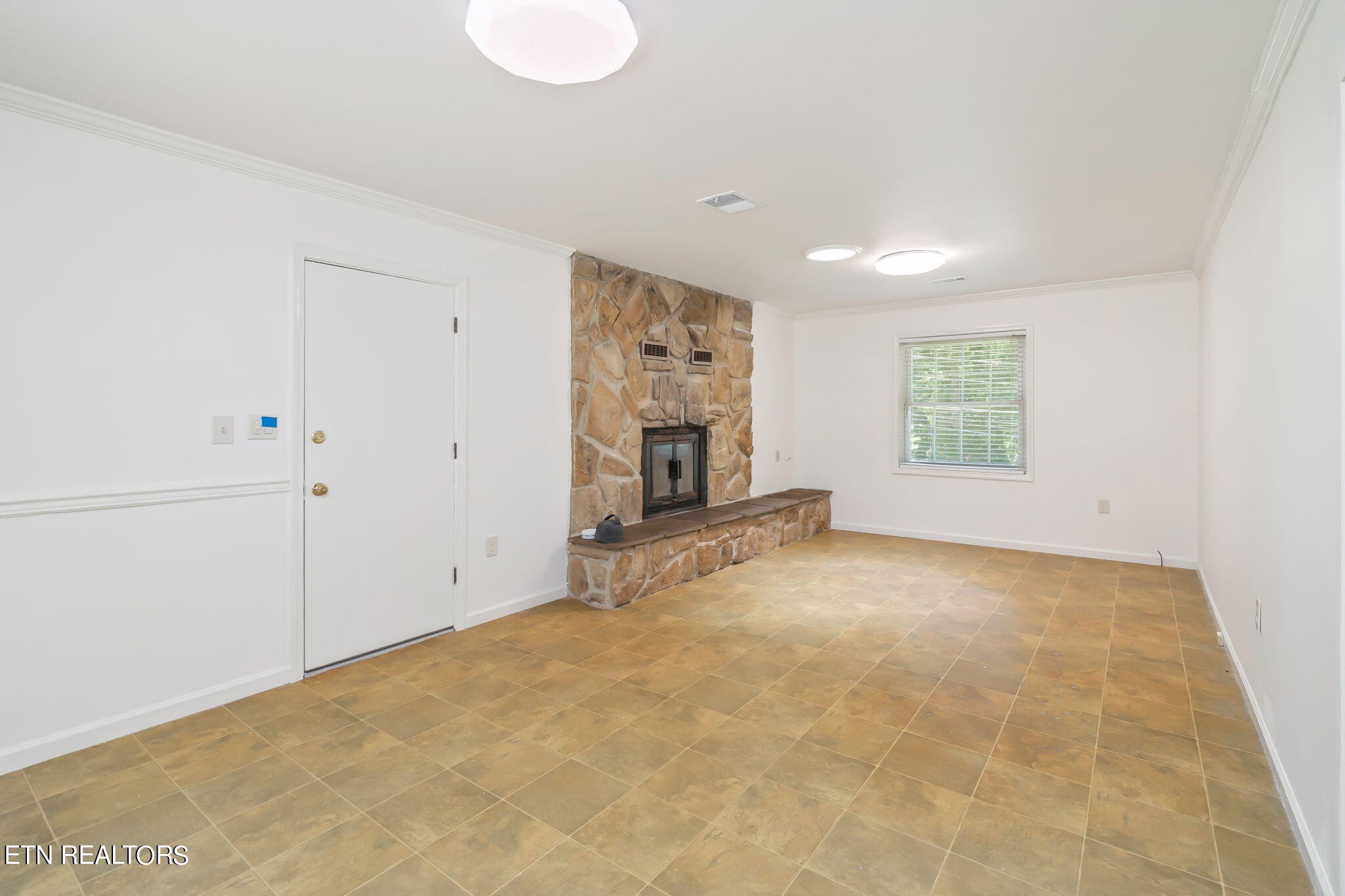 10025 Bluegrass Road Knoxville, TN 37922 - Photo 6 of 32 Gallery Image 6