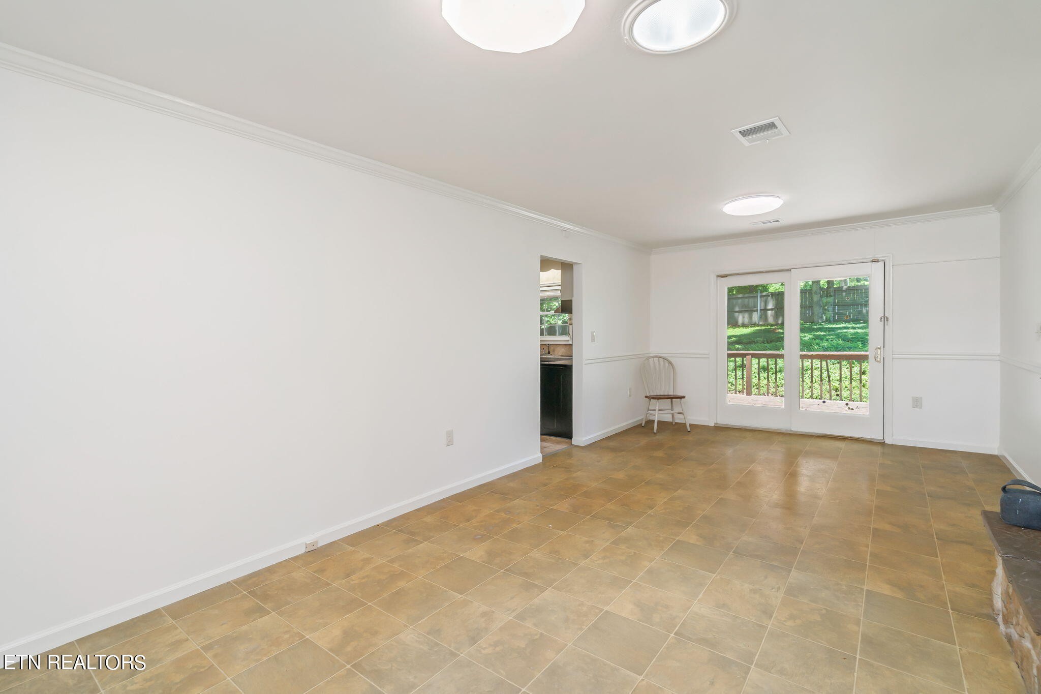 10025 Bluegrass Road Knoxville, TN 37922 - Photo 7 of 32 Gallery Image 7