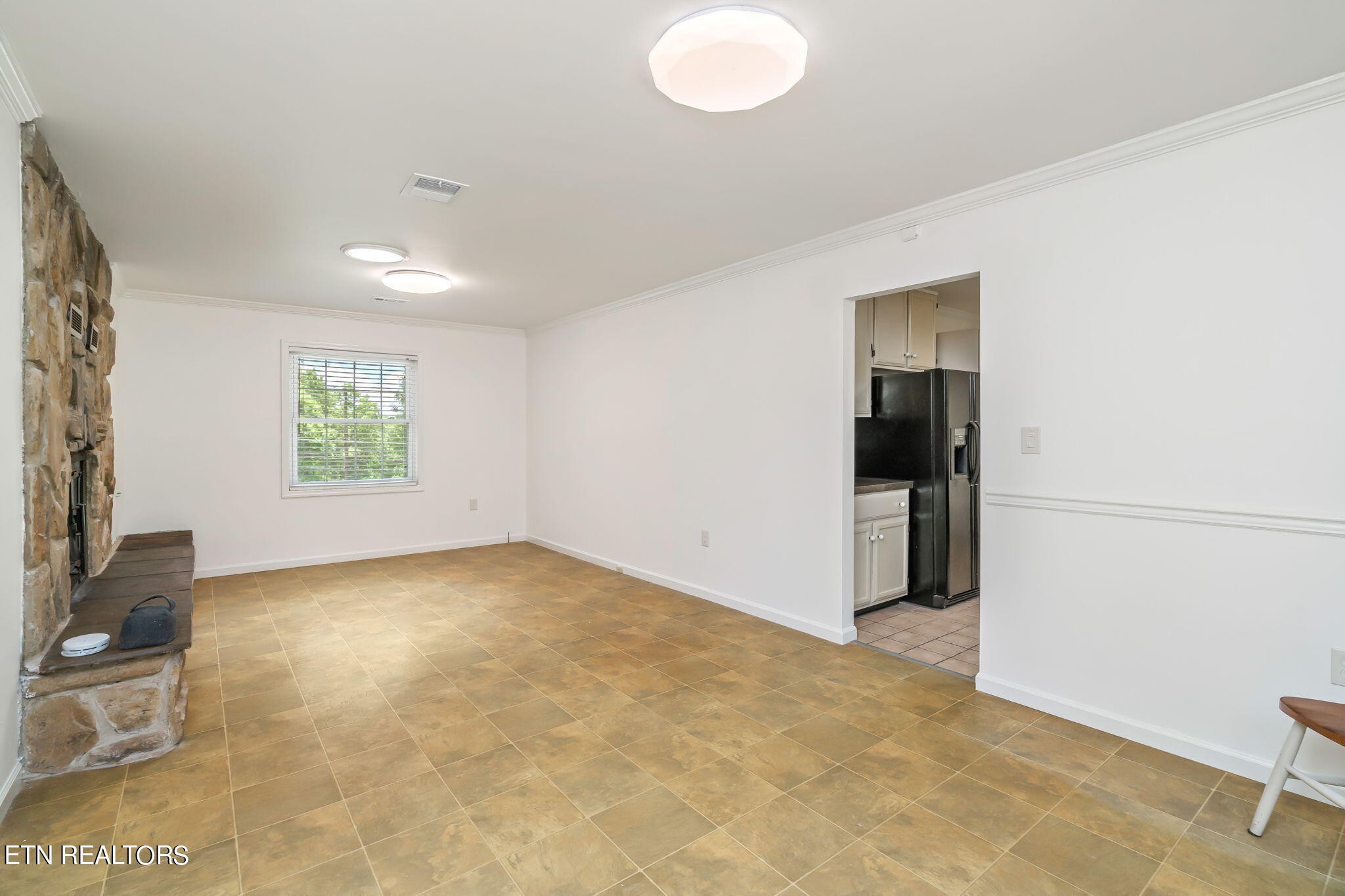 10025 Bluegrass Road Knoxville, TN 37922 - Photo 8 of 32 Gallery Image 8