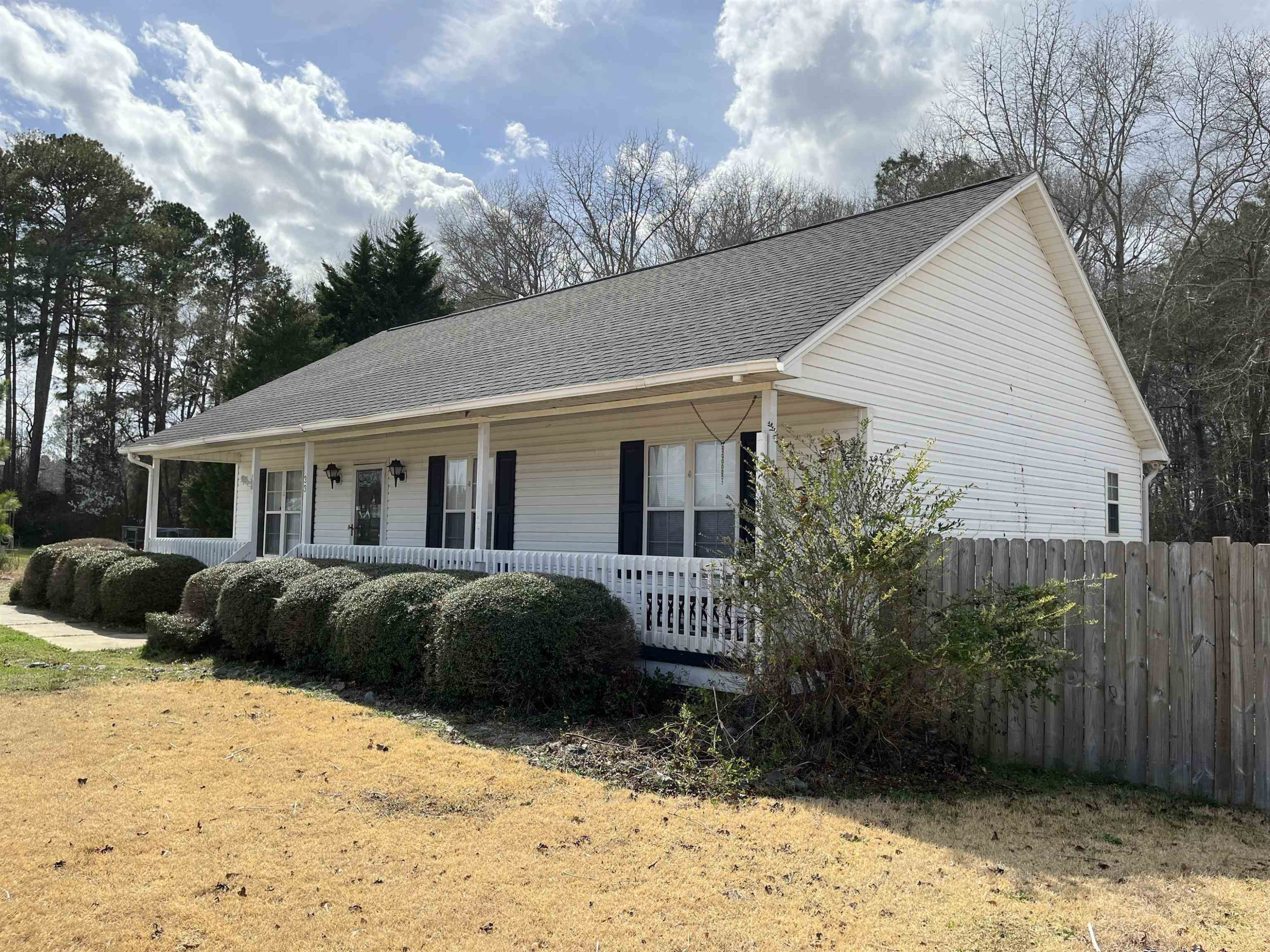 33 Trail Ridge Drive Benson, NC 27504 - Photo 4 of 14 Photo 4