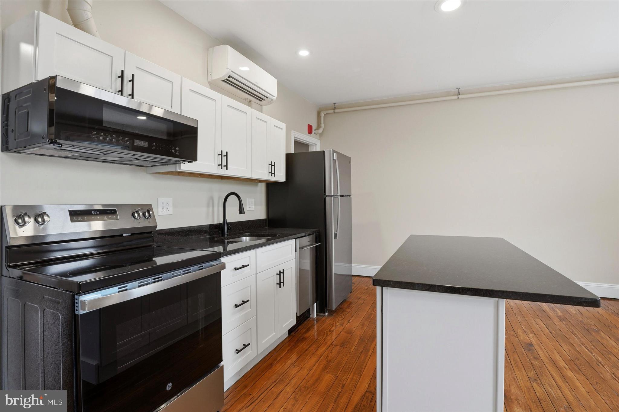 6113 Ridge Avenue, Unit 3 Philadelphia, PA 19128 - Photo 3 of 9 Kitchen