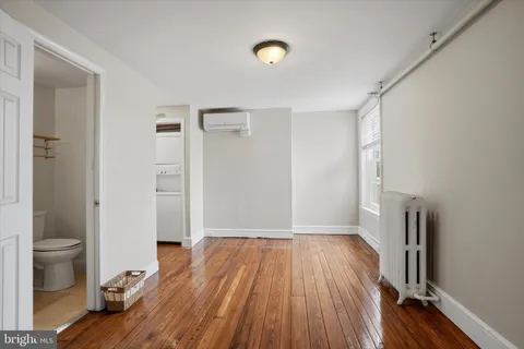 $1,495 | 6113 Ridge Avenue, Unit 3, Philadelphia, PA 19128