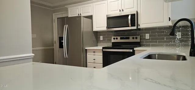 $2,295 | 132 Trafalgar Lane, Cary, NC 27513