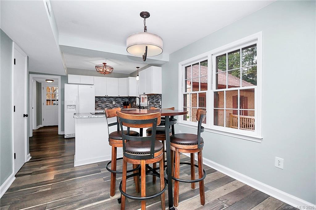 725 Falls Church Road Charlotte, NC 28270 - Photo 11 of 40