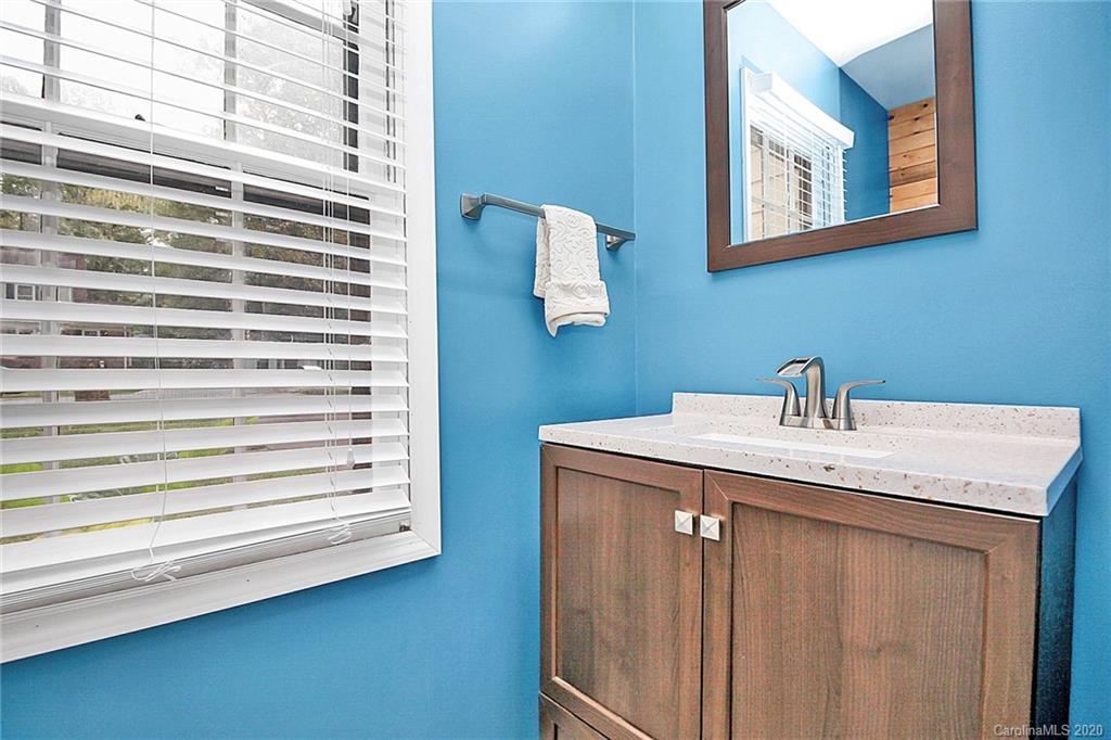 725 Falls Church Road Charlotte, NC 28270 - Photo 20 of 40