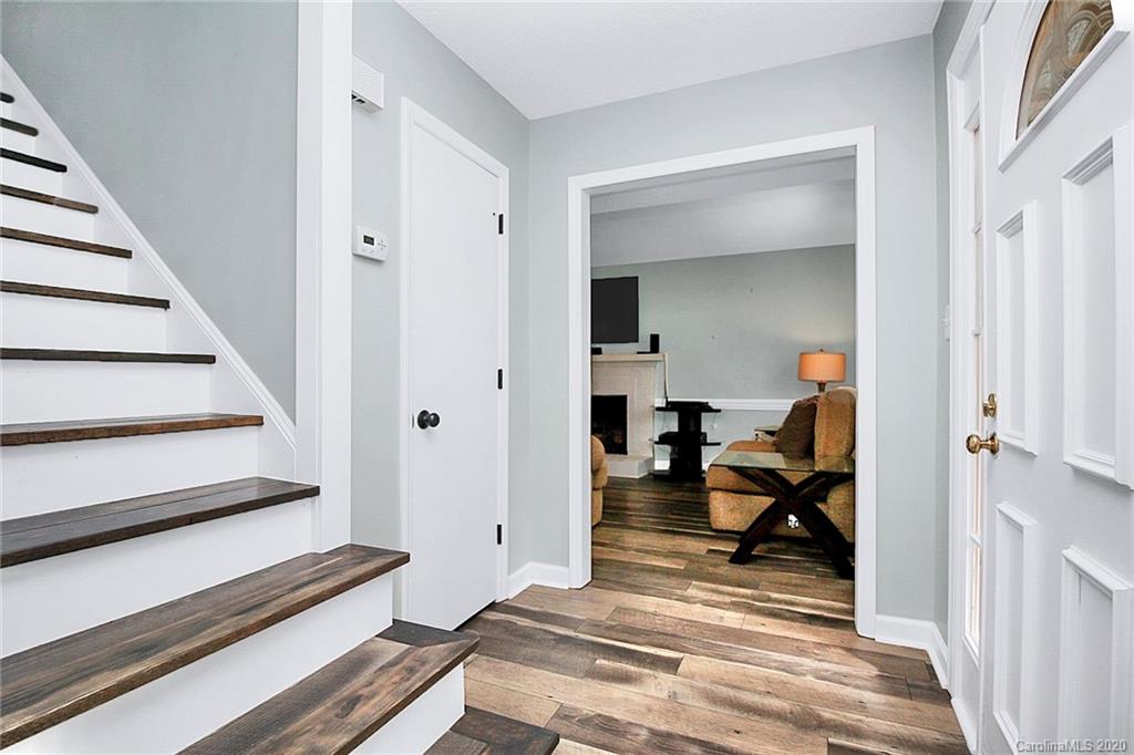 725 Falls Church Road Charlotte, NC 28270 - Photo 23 of 40
