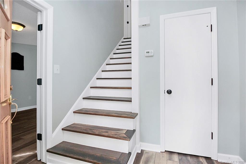 725 Falls Church Road Charlotte, NC 28270 - Photo 24 of 40