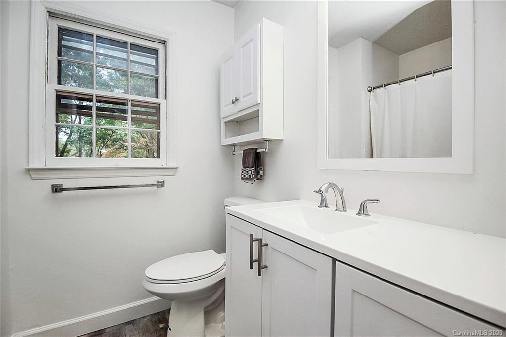 725 Falls Church Road Charlotte, NC 28270 - Photo 27 of 40