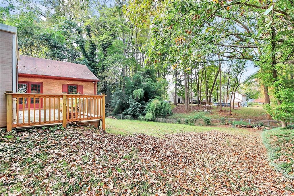 725 Falls Church Road Charlotte, NC 28270 - Photo 36 of 40