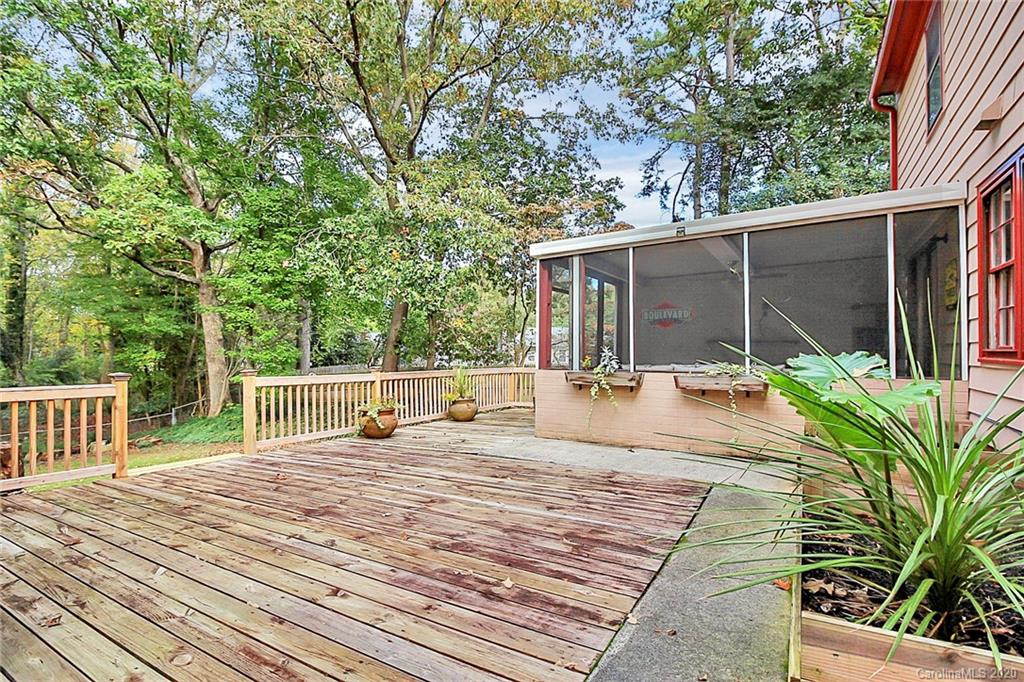 725 Falls Church Road Charlotte, NC 28270 - Photo 39 of 40