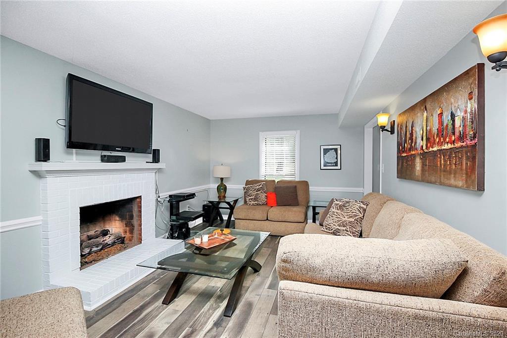 725 Falls Church Road Charlotte, NC 28270 - Photo 7 of 40