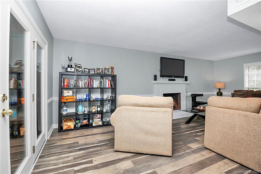725 Falls Church Road Charlotte, NC 28270 - Photo 8 of 40
