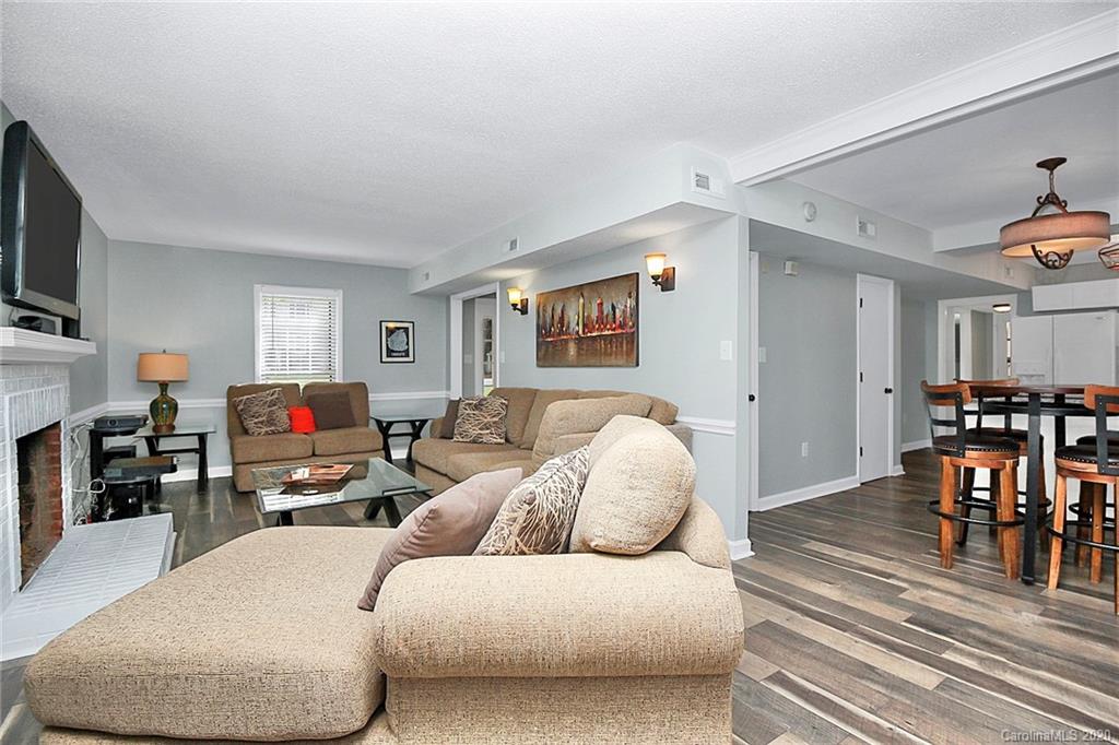 725 Falls Church Road Charlotte, NC 28270 - Photo 9 of 40