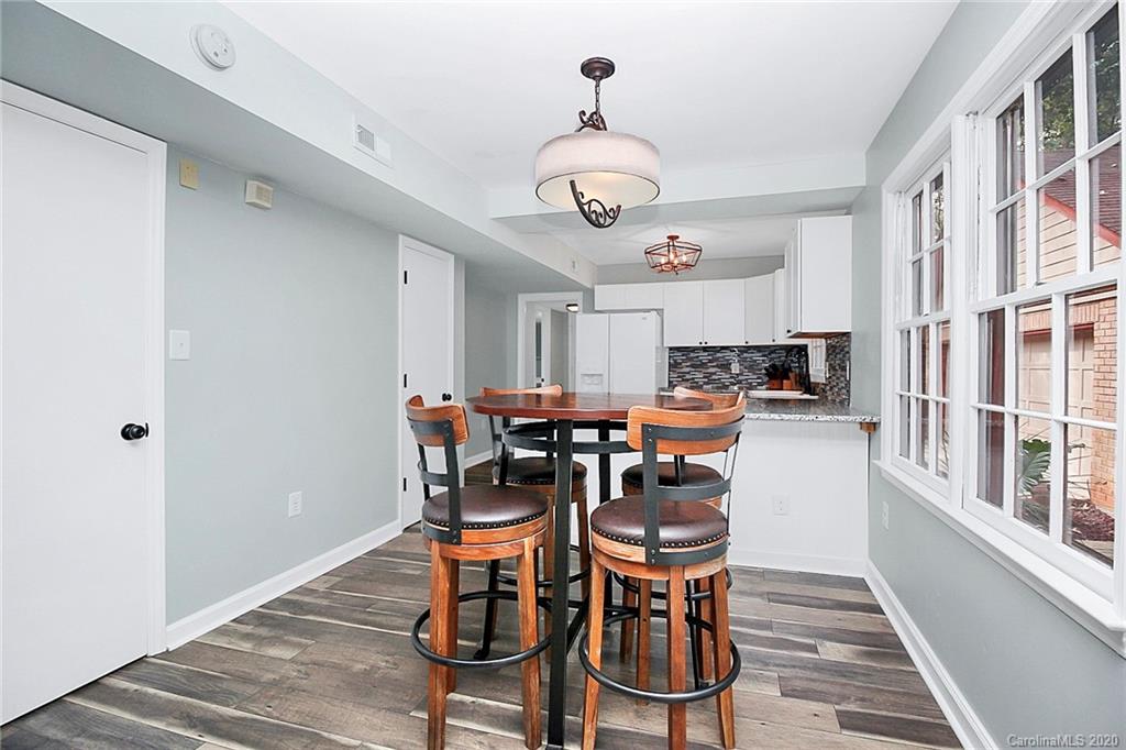725 Falls Church Road Charlotte, NC 28270 - Photo 10 of 40