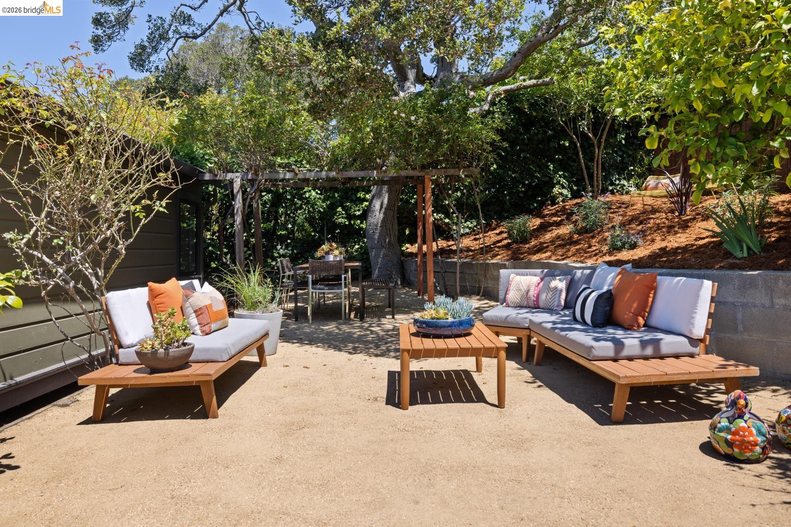 371 Rugby Avenue Berkeley, CA 94707 - Photo 31 of 42