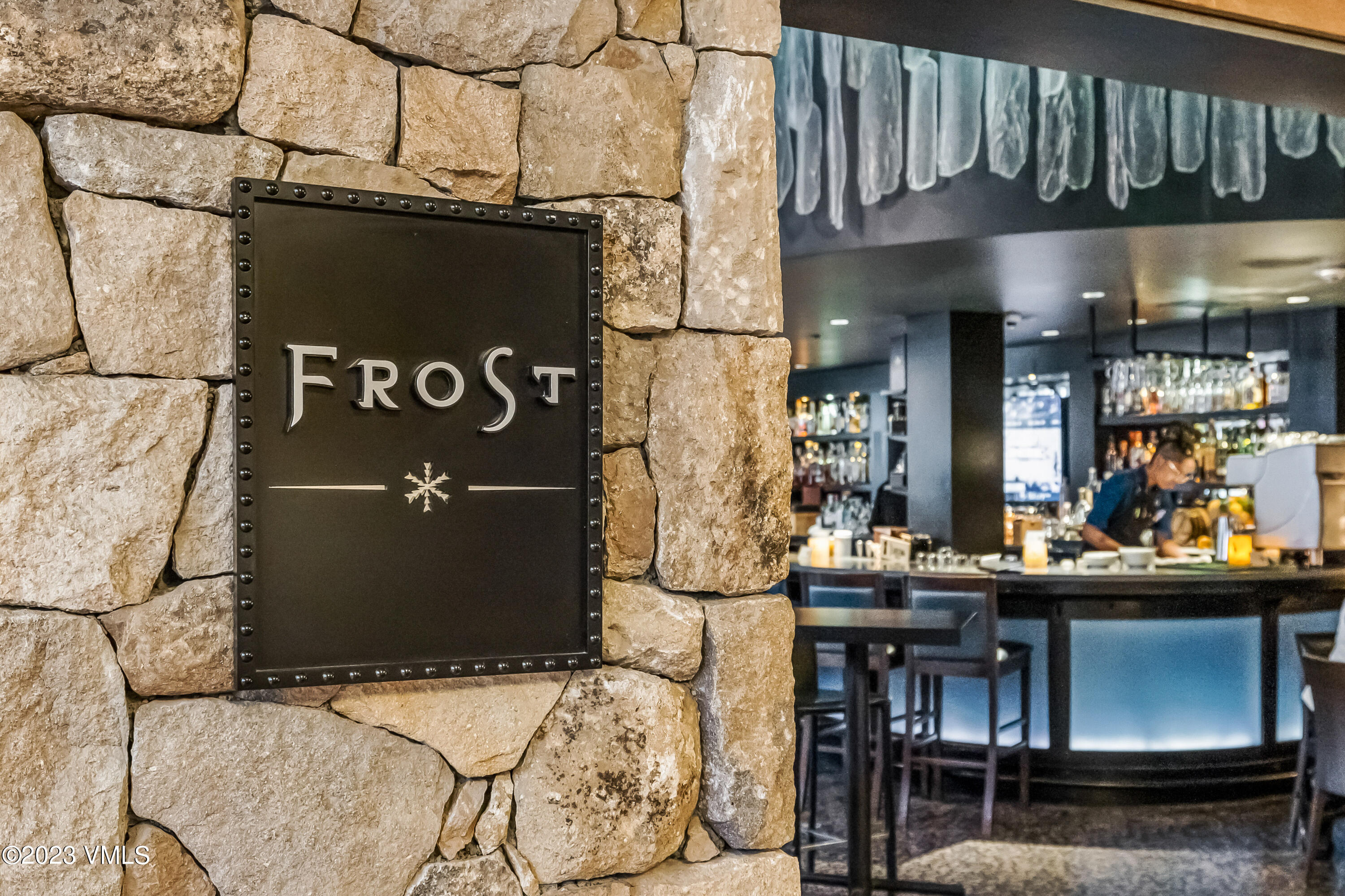 16 Vail Road, Unit RESORT MEMBERSHIP Vail, CO 81657 - Photo 43 of 51 a room with table and chairs