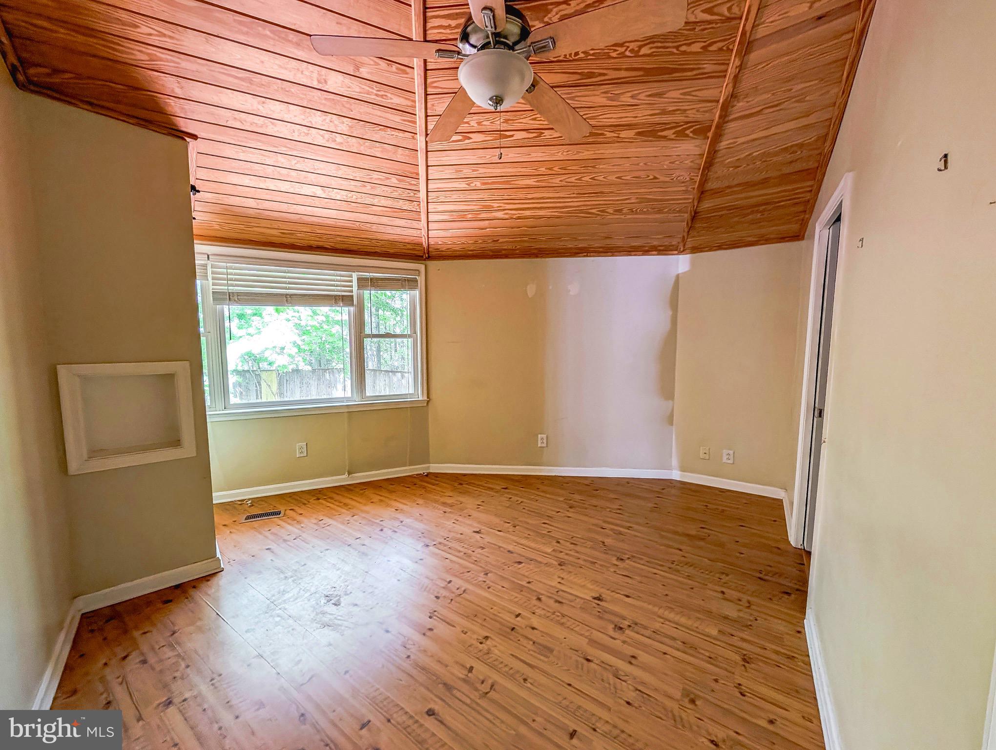 12433 Cree Lane Lusby, MD 20657 - Photo 14 of 28 Primary Bedroom