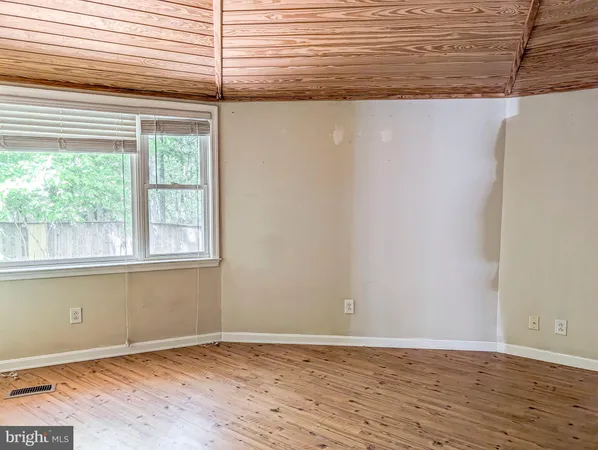 $1,850 | 12433 Cree Lane, Lusby, MD 20657