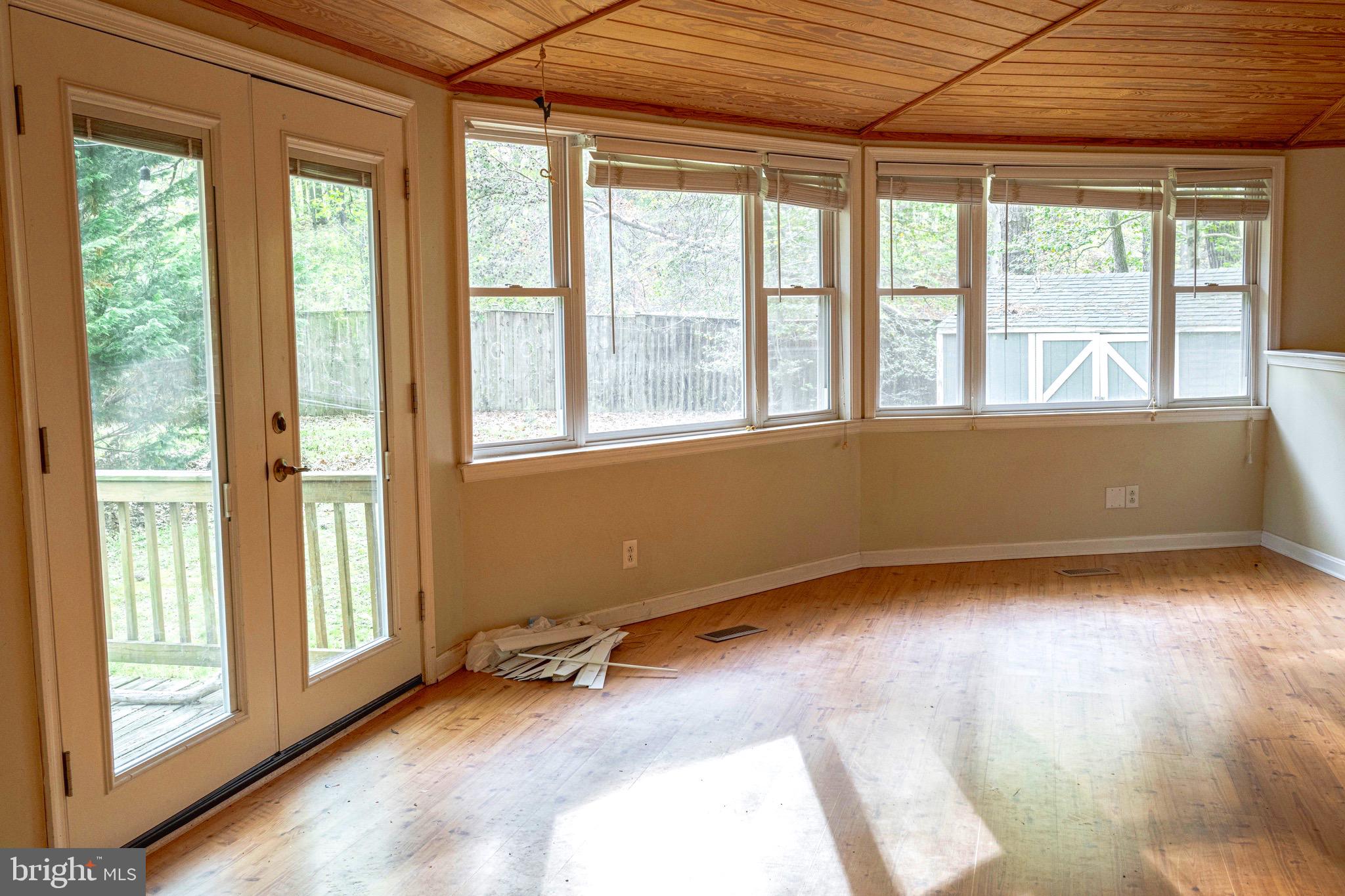 12433 Cree Lane Lusby, MD 20657 - Photo 8 of 28 Natural lighting