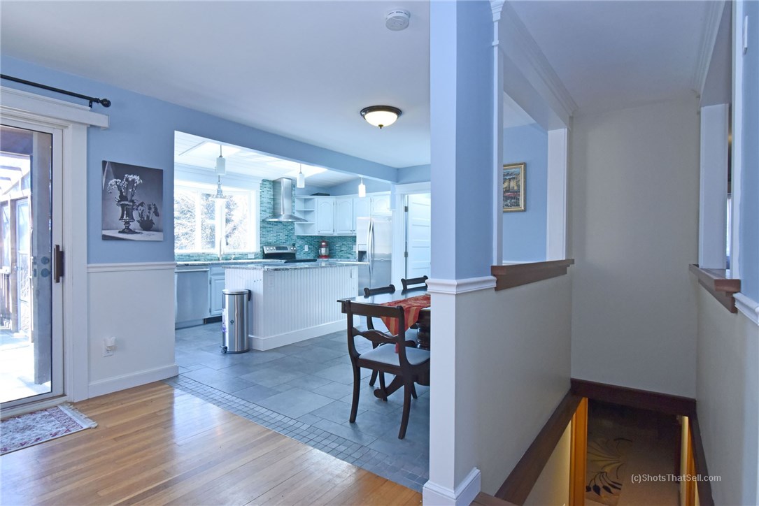24 Old Pine Road Narragansett, RI 02882 - Photo 12 of 33 Gallery Image 12