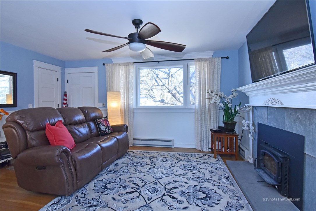 24 Old Pine Road Narragansett, RI 02882 - Photo 14 of 33 Gallery Image 14