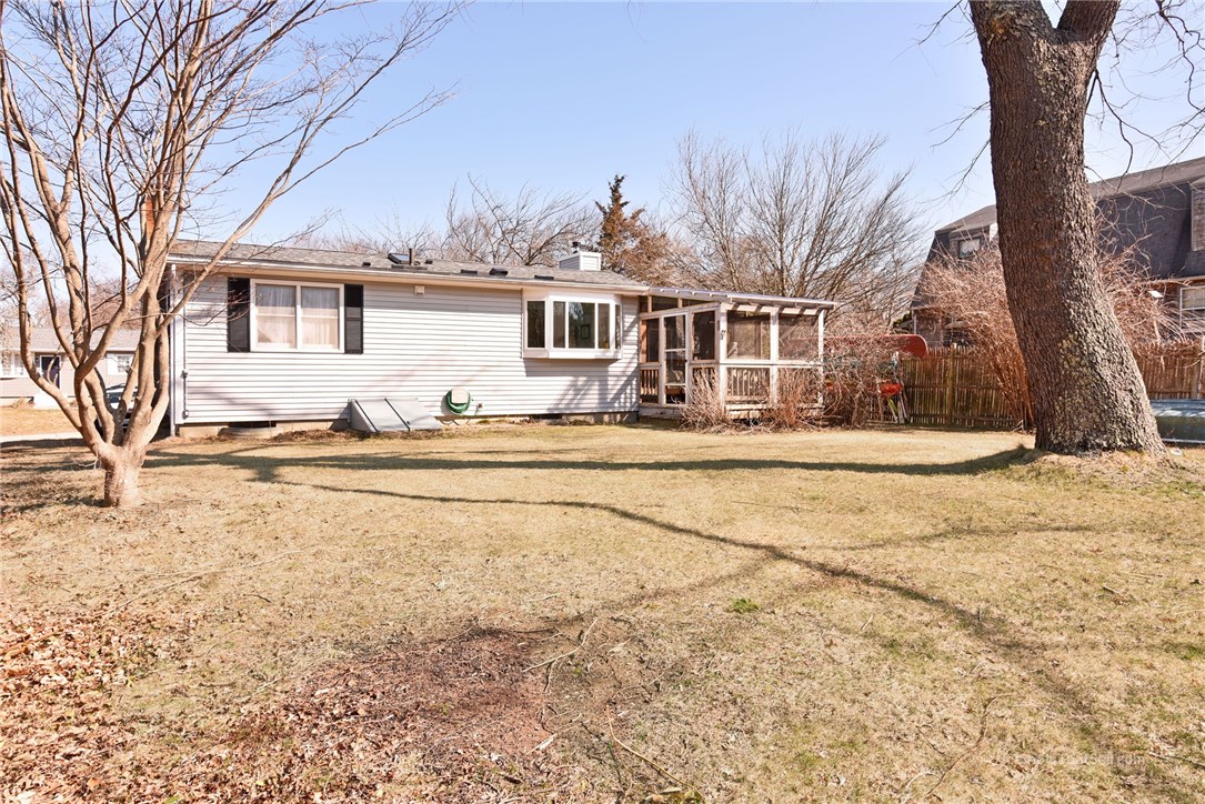 24 Old Pine Road Narragansett, RI 02882 - Photo 5 of 33 Gallery Image 5
