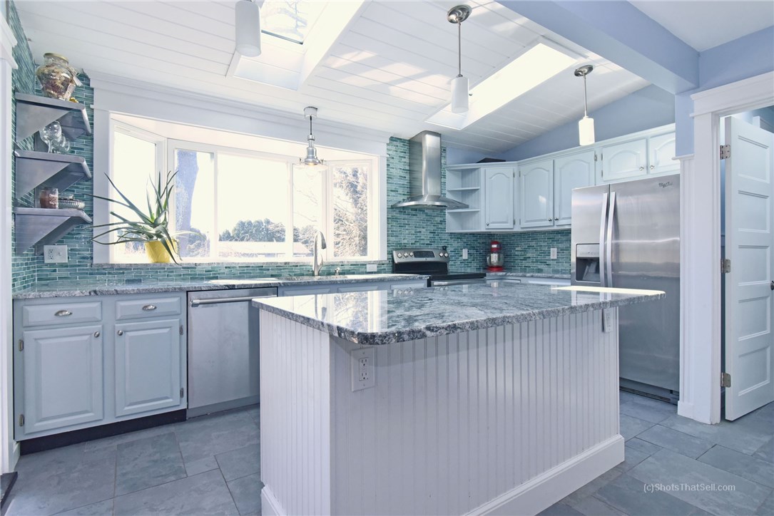 24 Old Pine Road Narragansett, RI 02882 - Photo 7 of 33 Gallery Image 7