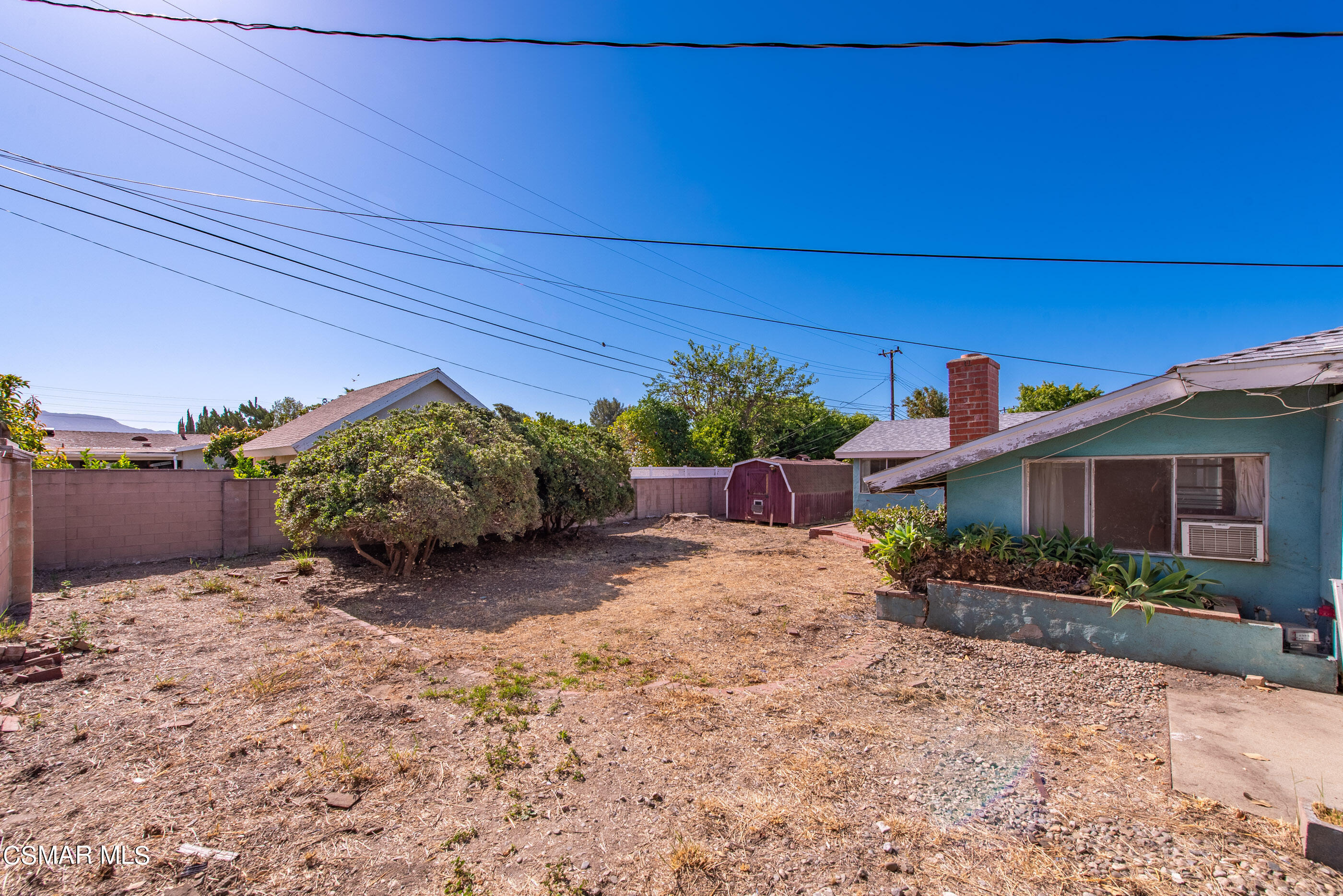 3140 Sheri Drive Simi Valley, CA 93063 - Photo 32 of 38 a front view of a house with garden