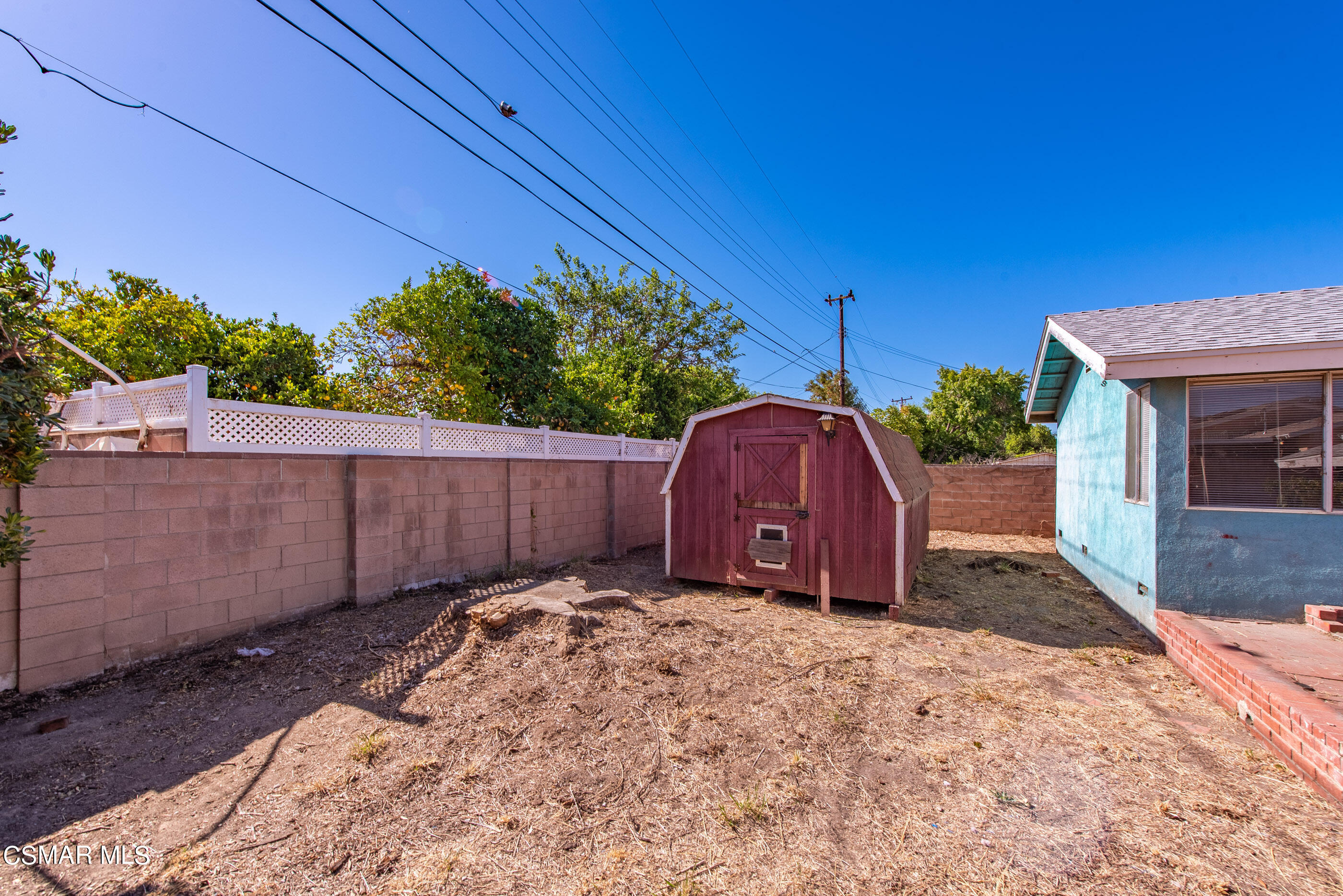 3140 Sheri Drive Simi Valley, CA 93063 - Photo 34 of 38 a view of a backyard