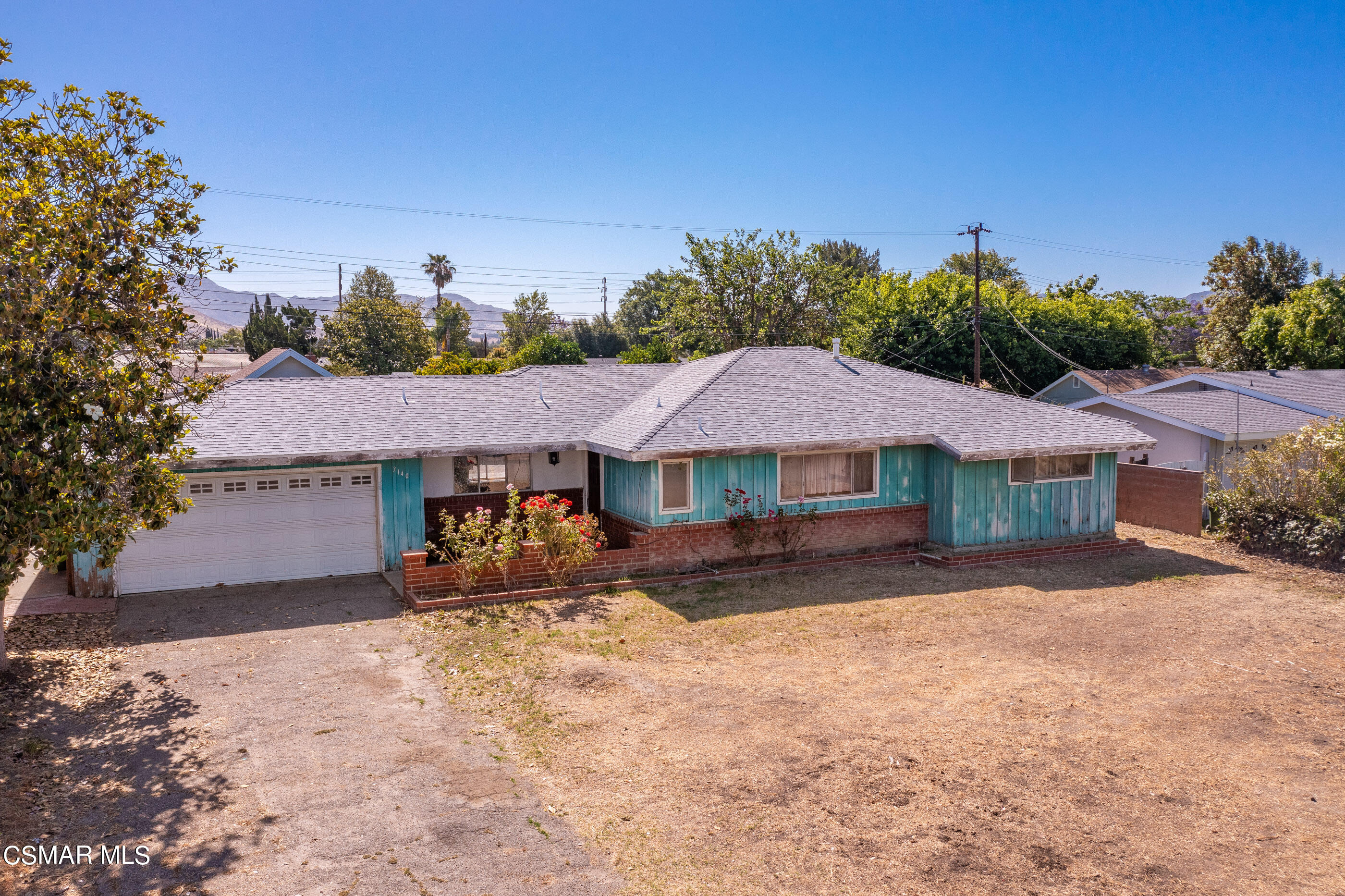 3140 Sheri Drive Simi Valley, CA 93063 - Photo 36 of 38 a view of a house with backyard and sitting area