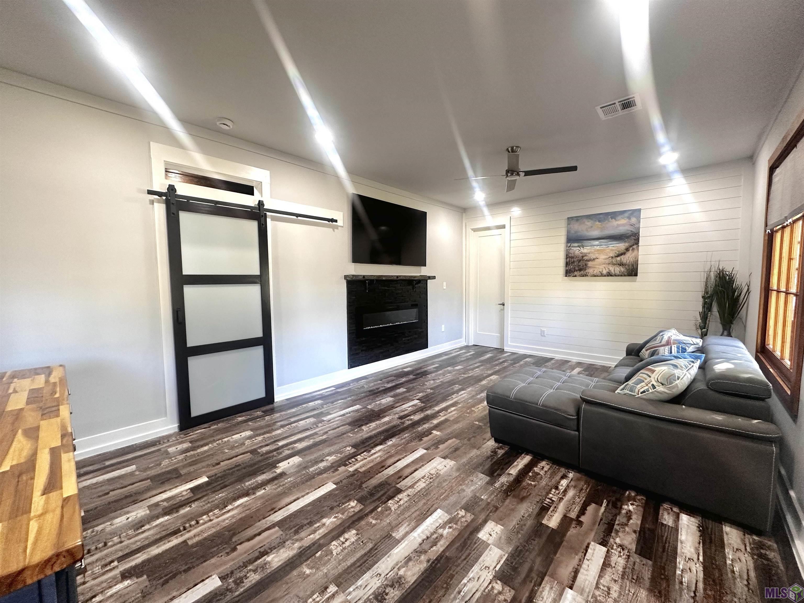 2513 Jura Street Baton Rouge, LA 70806 - Photo 3 of 25