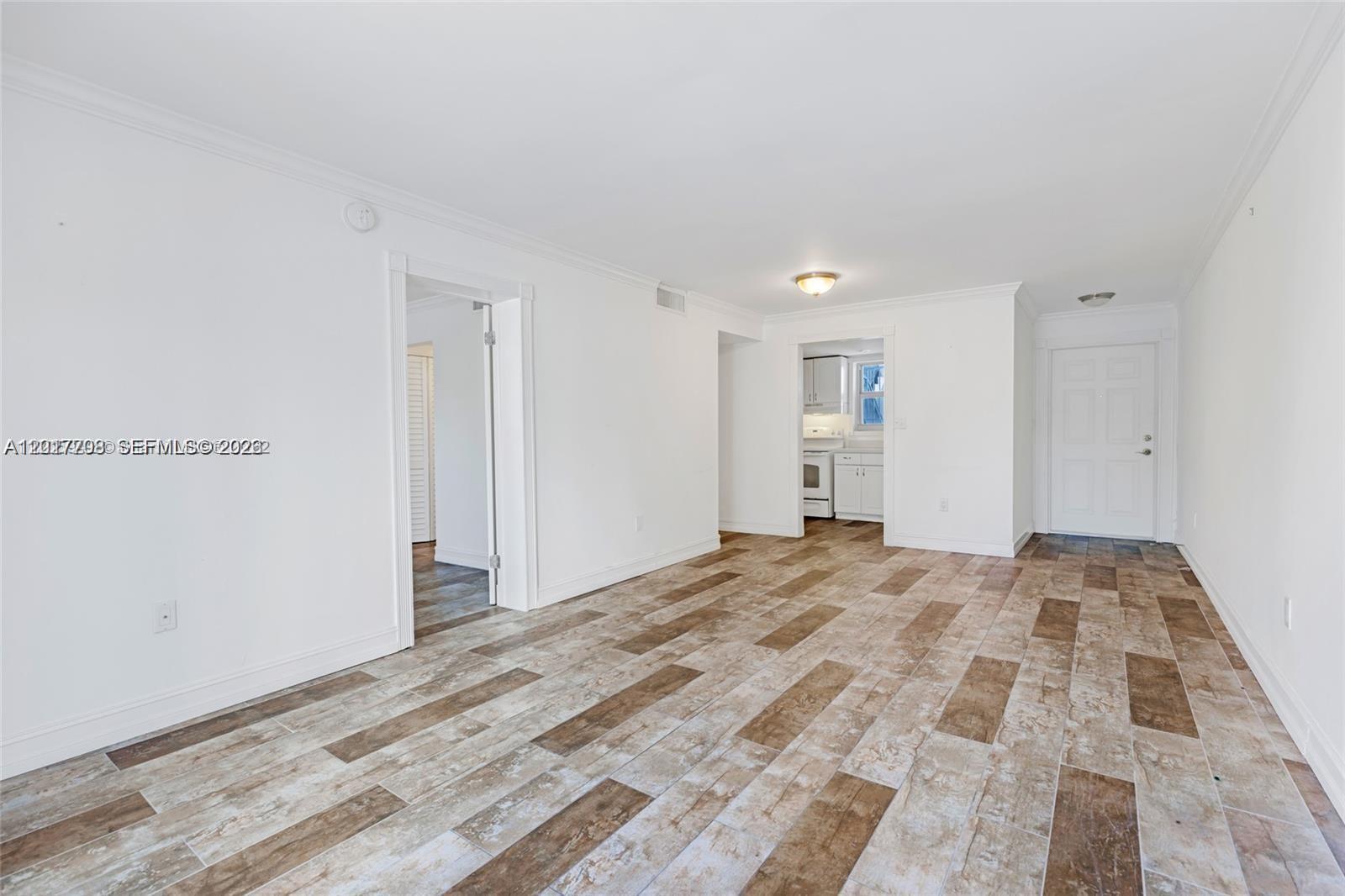 1674 Bay Road, Unit 302 Miami Beach, FL 33139 - Photo 5 of 15