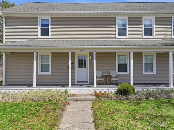 $2,000 | 146 Hecla Street, Unit 2, Uxbridge, MA 01569