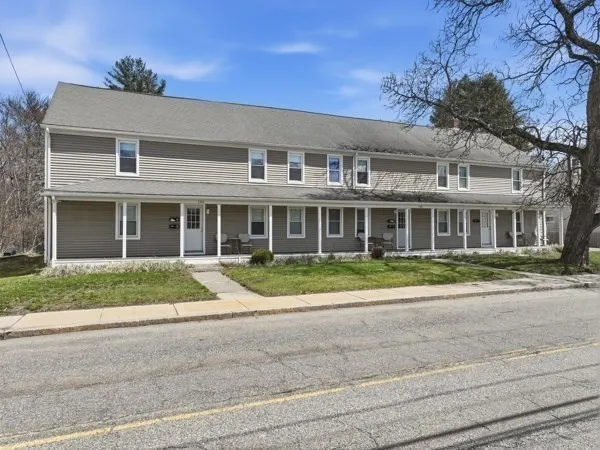$2,000 | 146 Hecla Street, Unit 2, Uxbridge, MA 01569