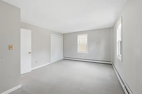 $2,000 | 146 Hecla Street, Unit 2, Uxbridge, MA 01569