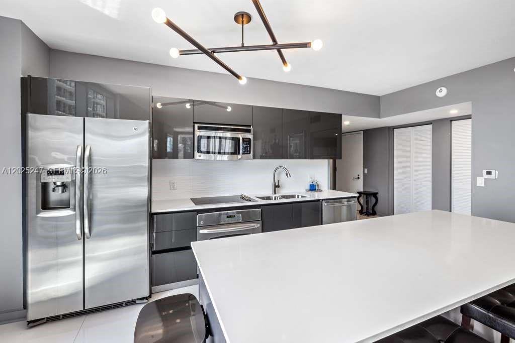 31 Southeast 6th Street, Unit 2101 Miami, FL 33131 - Photo 5 of 12