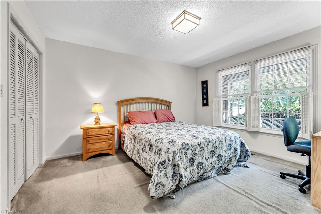1512 Coventry Road High Point, NC 27262 - Photo 16 of 43 Gallery Image 16