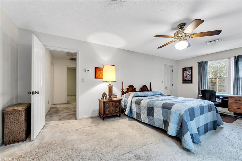1512 Coventry Road High Point, NC 27262 - Photo 19 of 43 Gallery Image 19